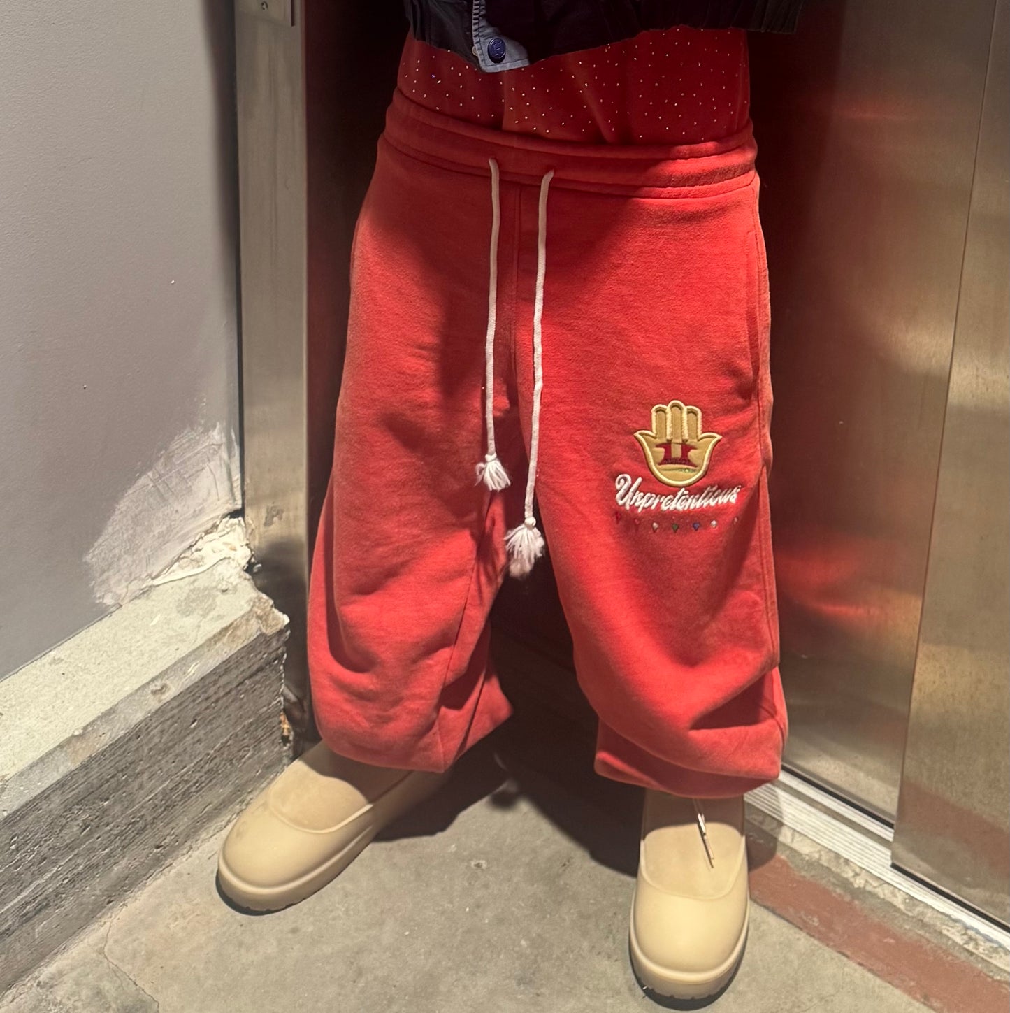 RED TAYLORPORT SWEATS