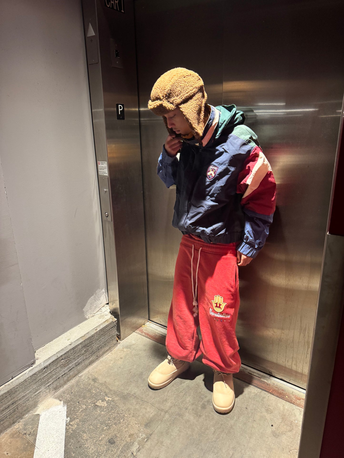 RED TAYLORPORT SWEATS