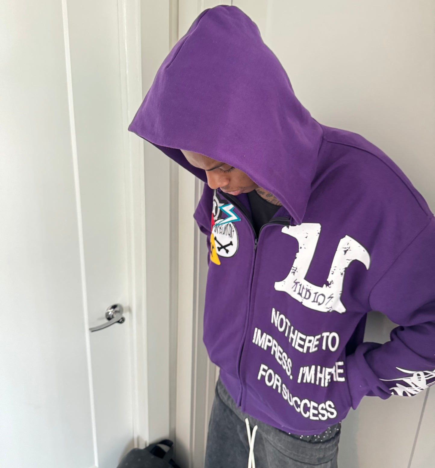 NOUX PURPLE PATCH HOODIE