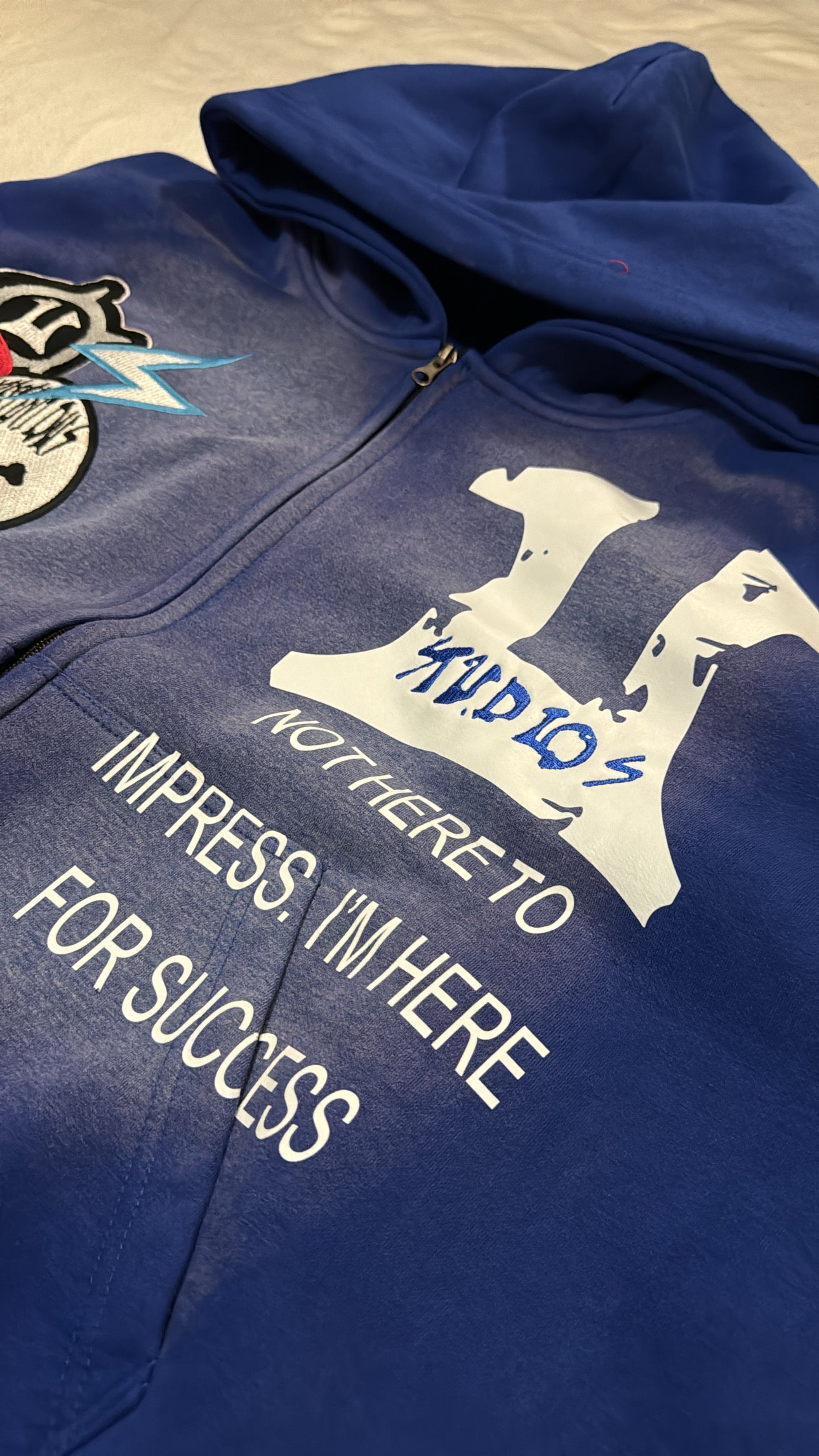 BLUE NOUX PATCH HOODIE