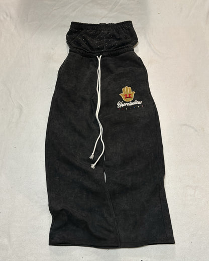 BLACK TAYLORPORT SWEATS