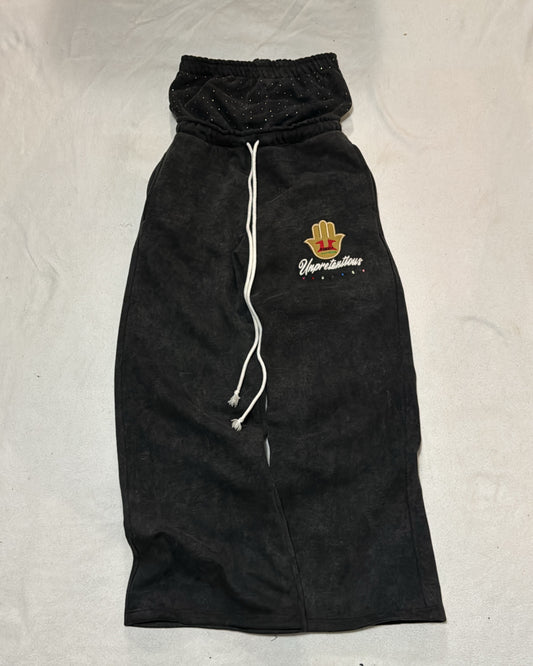 BLACK TAYLORPORT SWEATS